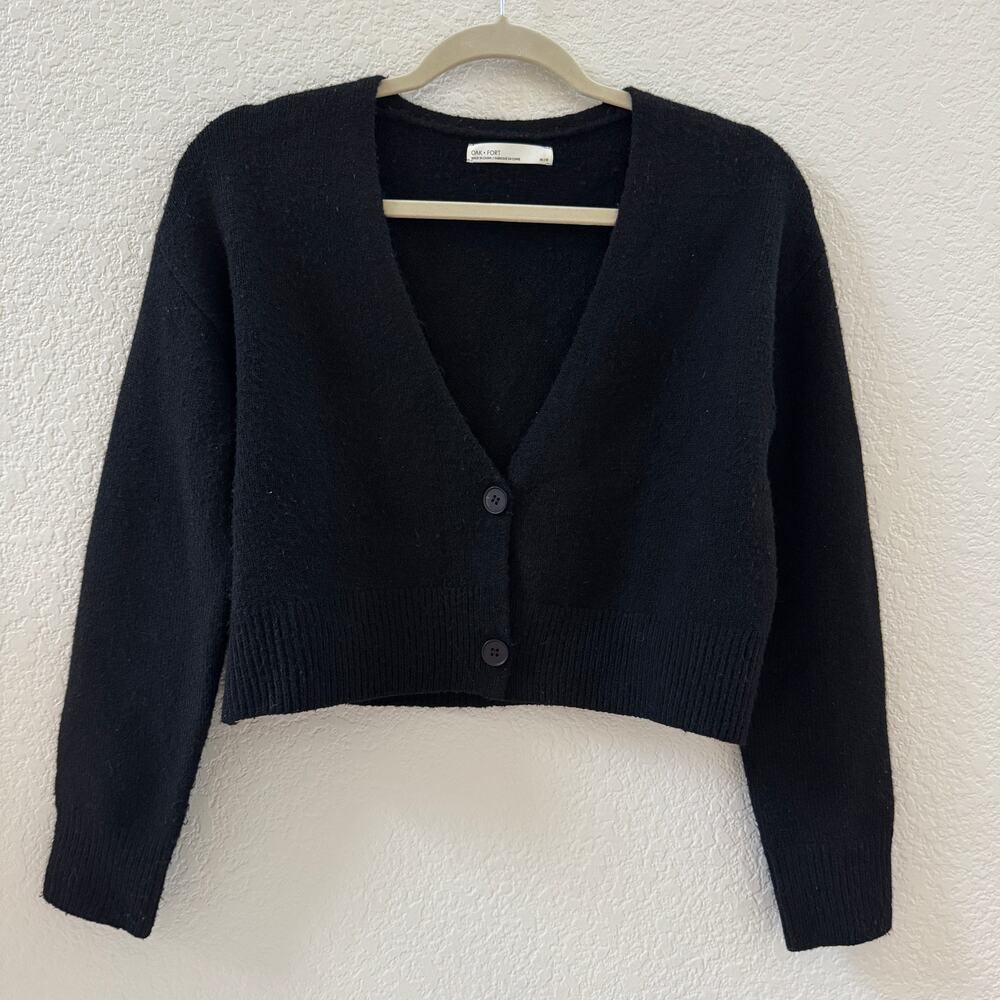 Oak + Fort Black Cropped V-Neck Cardigan - Picture 2 of 5